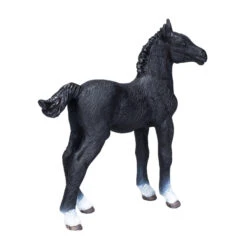 Besttoy Farmland - Hannoveraner Fohlen Schwarz - Spielfigur 381000 -Spielzeugladen 225445 5031923810006 mojo 381000 hanoverian foal black 2