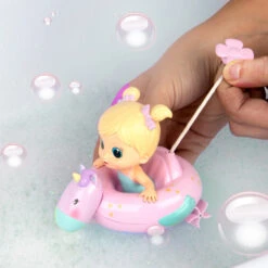 IMC TOYS Bloopies Floaties - Badepuppen - 1 Stück 6 IMC TOYS Bloopies Floaties - Badepuppen - 1 Stück -Spielzeugladen 228456 8421134080928 imctoys bloopies puppe bloopies schwimmspass 02