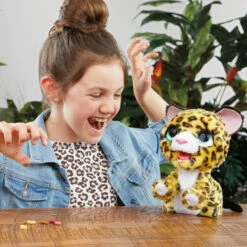 Hasbro Fur Real Lil Wild Friends - Leopard Lolly -Spielzeugladen 239743 5010994110178 frf hasbro leopard lolly6