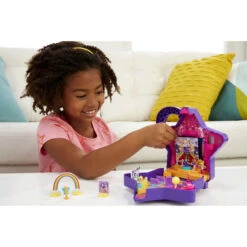 MATTEL Polly Pocket - Talent Show-Schatulle Mit Shani-Figur 7 MATTEL Polly Pocket - Talent Show-Schatulle Mit Shani-Figur -Spielzeugladen 240624 194735057030 pollyville talentshow spielset 04