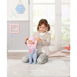 Zapf Creation Baby Annabell - Lilly Lernt Laufen - 43 Cm -Spielzeugladen 245362 4001167709894 zapf babyannabell lilly lernt laufen 43cm 02